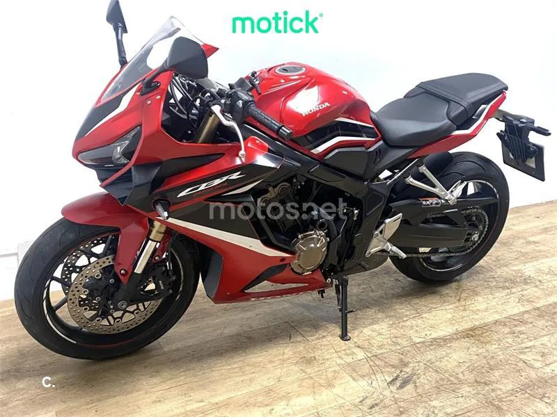 Honda CBR 650 R – Vista 11