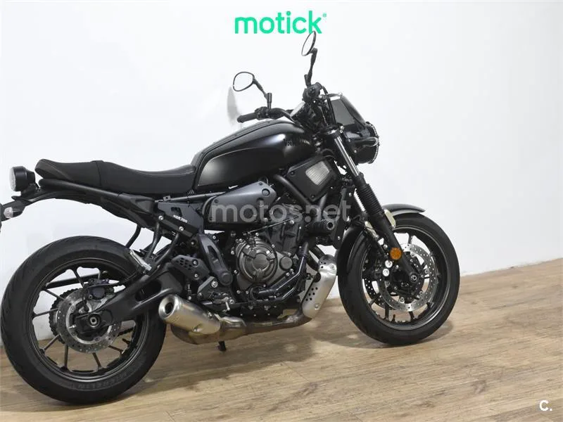 Yamaha XSR 700 – Vista 10