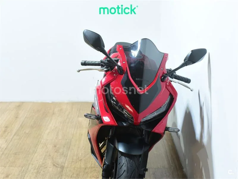 Honda CBR 650 R – Vista 11