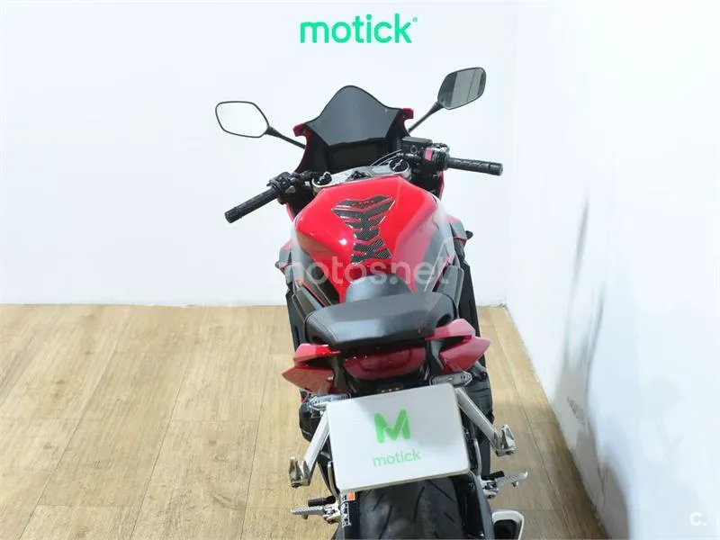 Honda CBR 650 R – Vista 6