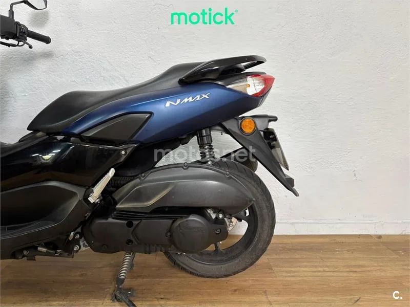 Yamaha NMAX – Vista 8