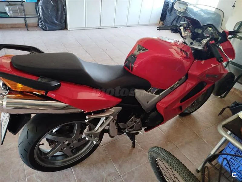 Honda VFR 800 – Vista 5