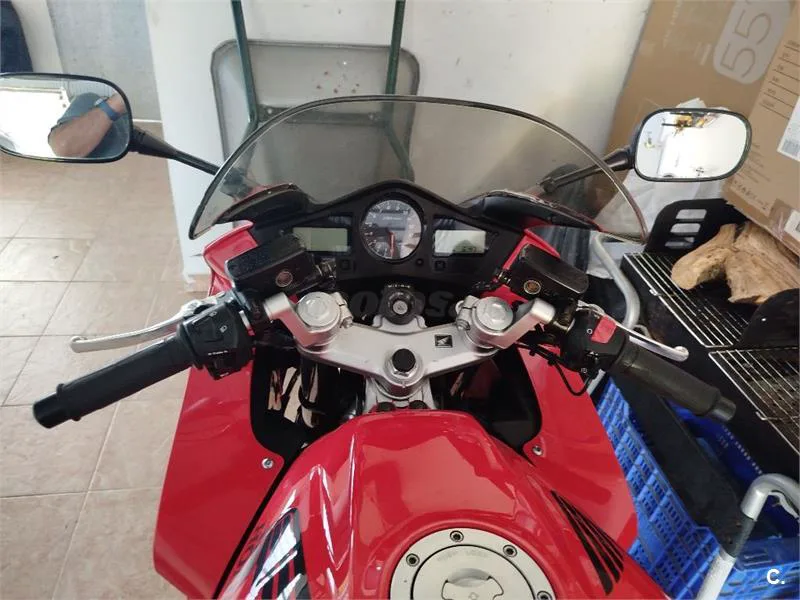 Honda VFR 800 – Vista 8