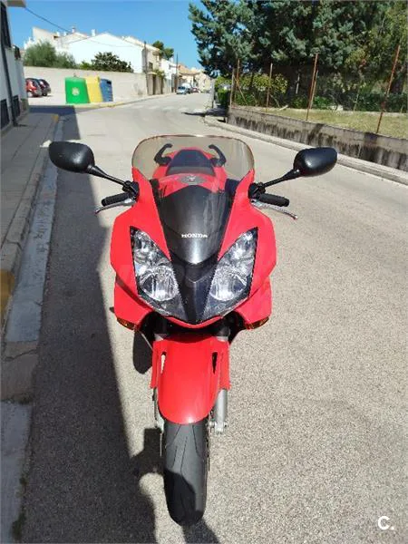Honda VFR 800 – Vista 9