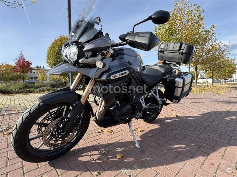Triumph Tiger Explorer - Vista 15