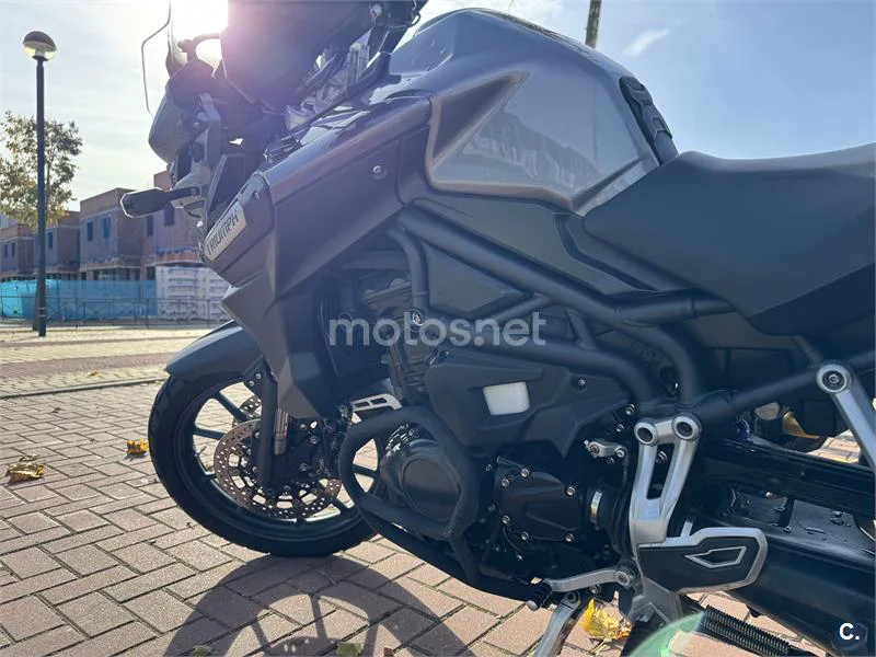 Triumph Tiger Explorer - Vista 5
