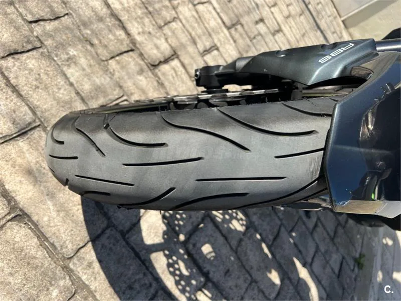 Kawasaki Z900 – Vista 6