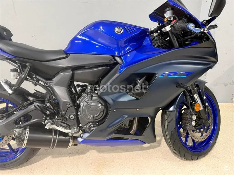 Yamaha R7 – Vista 7