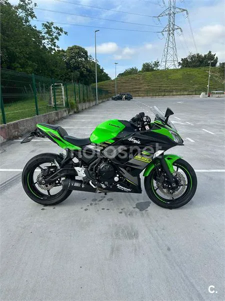 Kawasaki Ninja 650 – Vista 2