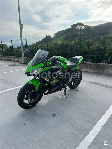 Kawasaki Ninja 650 – Vista 4