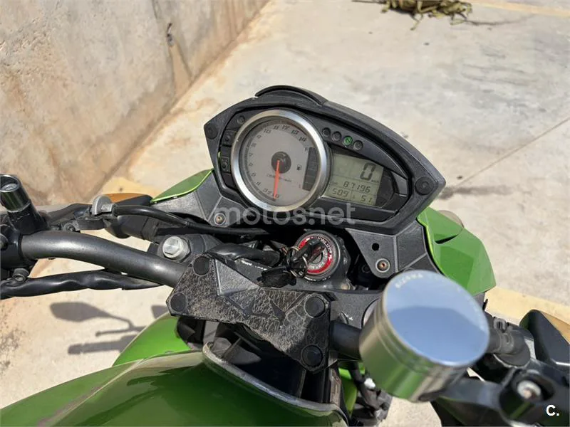 Kawasaki Z750 – Vista 4