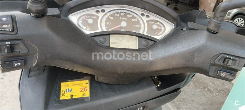 Yamaha XMAX 250 – Vista 9