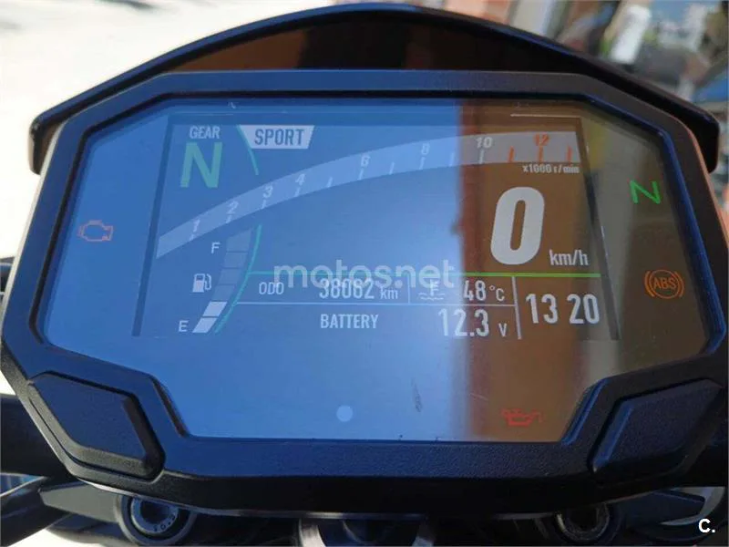 Kawasaki Z900 – Vista 11