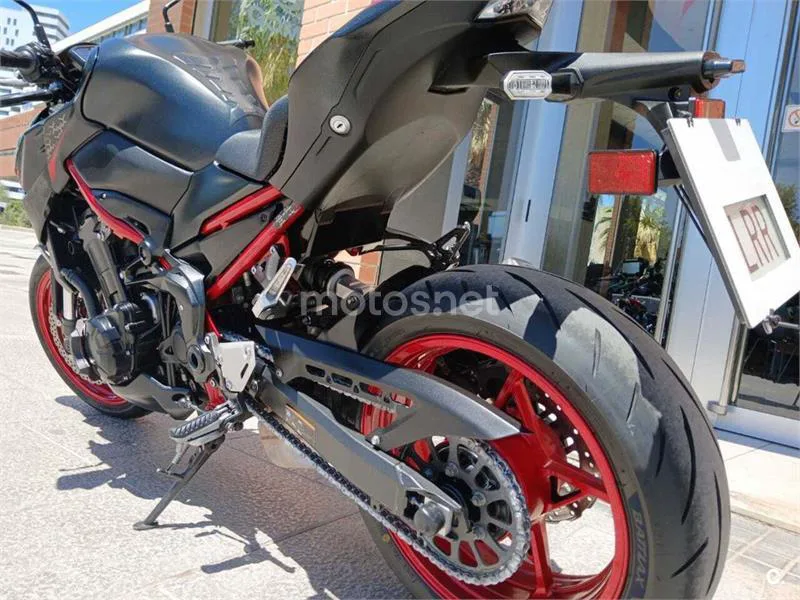 Kawasaki Z900 – Vista 6