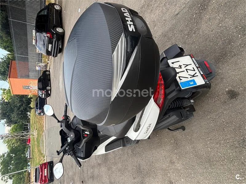 Kymco Grand Dink 300 – Vista 7