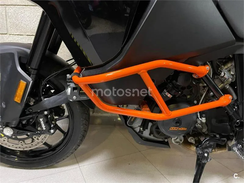 KTM 1090 Adventure – Vista 13