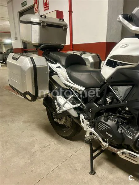Benelli TRK 502 – Vista 5