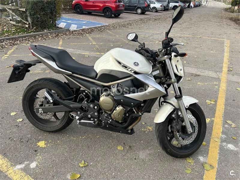 Yamaha XJ6 N Diversion – Vista 2