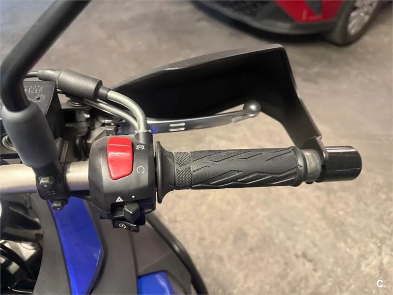 Suzuki V-Strom 650 XT – Vista 10