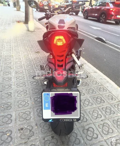 Honda CB 650 R – Vista 3
