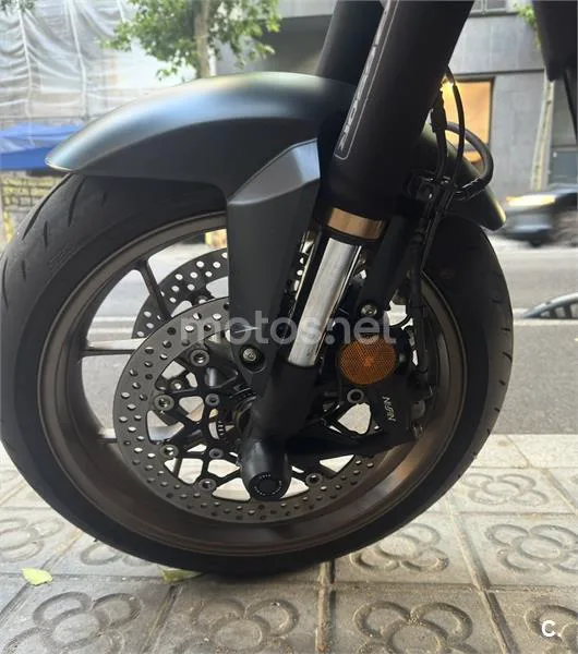 Honda CB 650 R – Vista 7