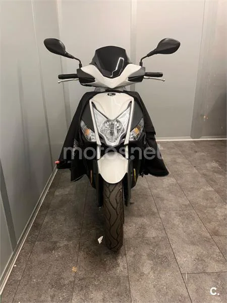 Kymco Agility City 50 – Vista 3