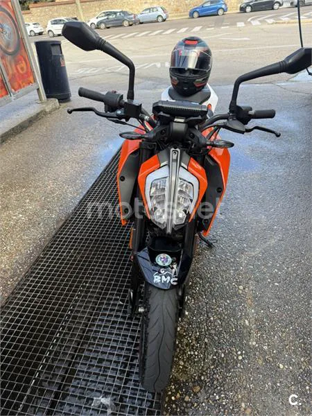 KTM 125 – Vista 2