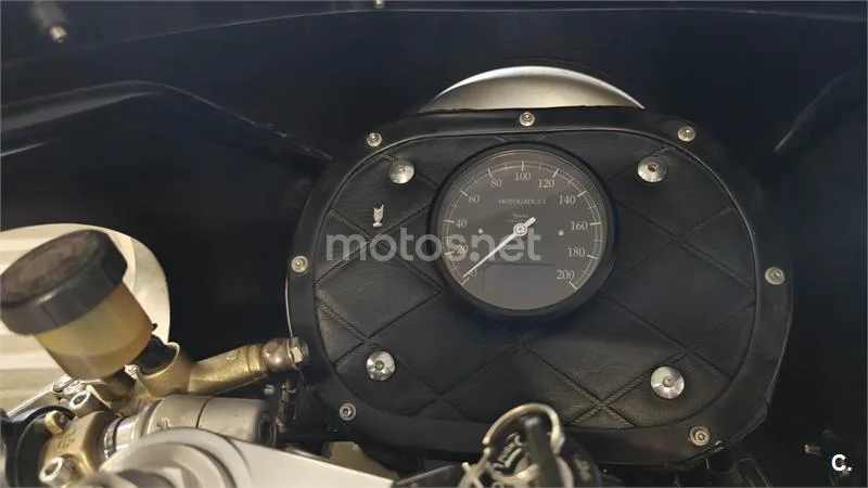 Ducati 900 SS – Vista 8