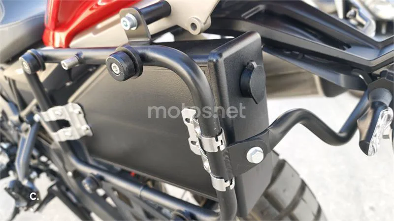 Benelli TRK 702 X – Vista 19
