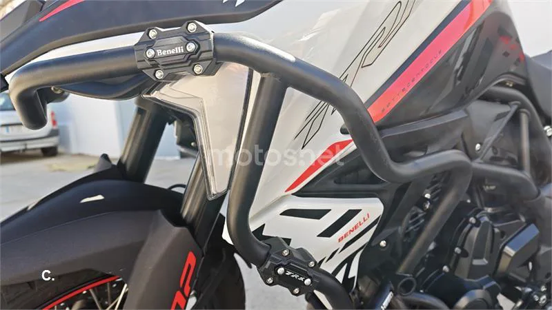 Benelli TRK 702 X – Vista 23