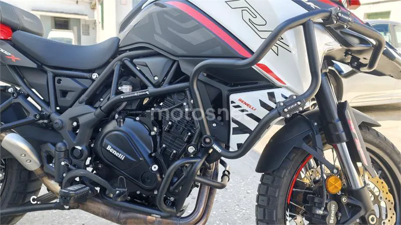 Benelli TRK 702 X – Vista 25