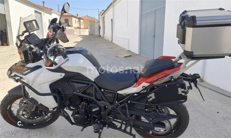 Benelli TRK 702 X – Vista 26