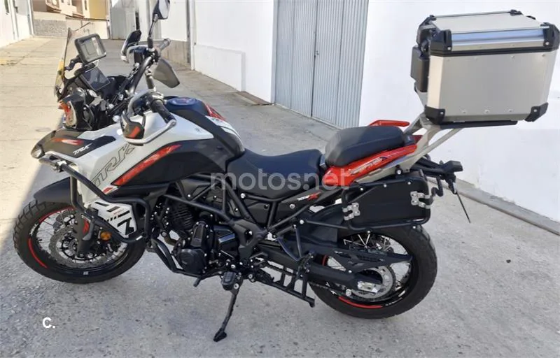 Benelli TRK 702 X – Vista 29