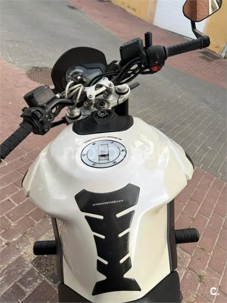 Aprilia Shiver 750 – Vista 3
