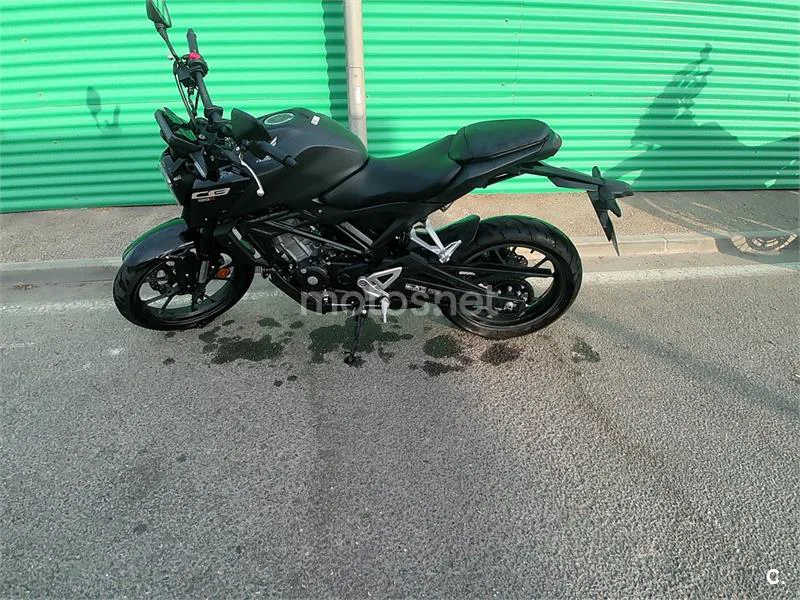 Honda CB 125 R – Vista 2