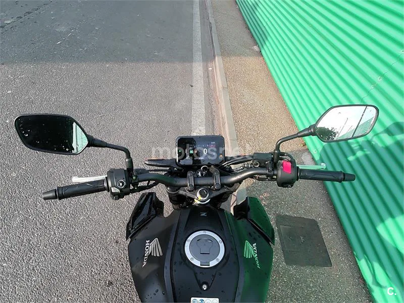 Honda CB 125 R – Vista 5