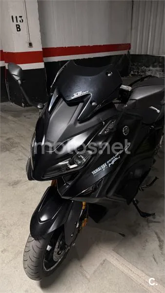 Yamaha TMAX – Vista 5
