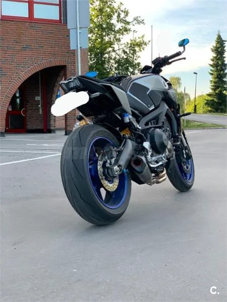 Yamaha MT-10 – Vista 2