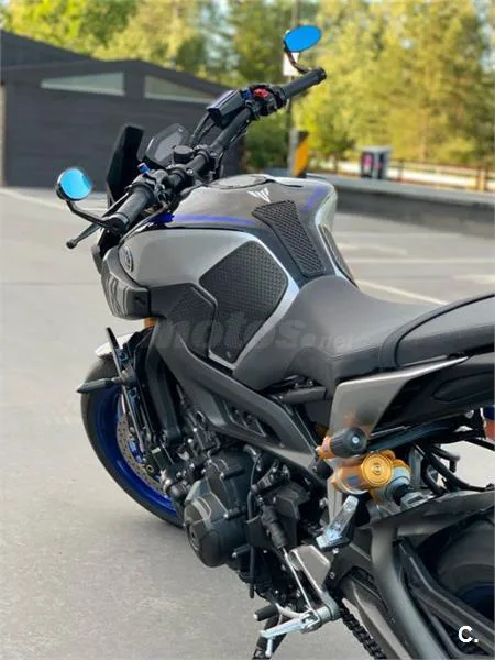 Yamaha MT-10 – Vista 5