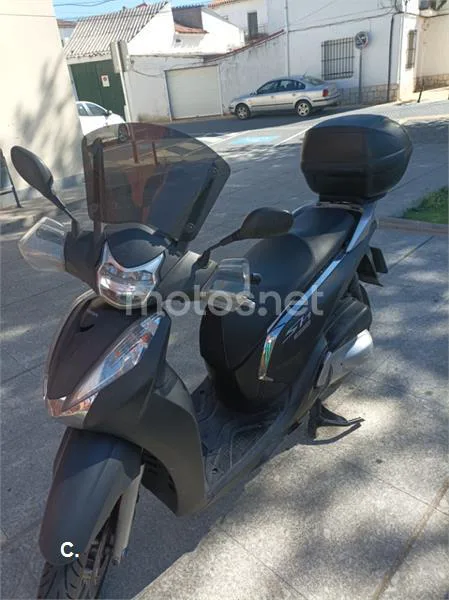 Honda SH300i 2600 € 2016 Toledo - 1