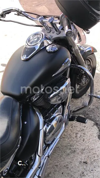 Suzuki VL 800 Intruder Volusia – Vista 4