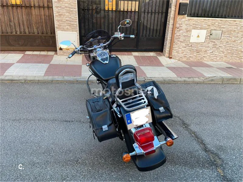 Suzuki VL 800 Intruder Volusia – Vista 8
