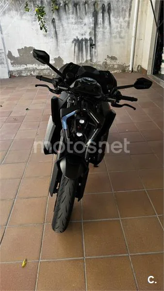KTM 1390 Super Duke R – Vista 13