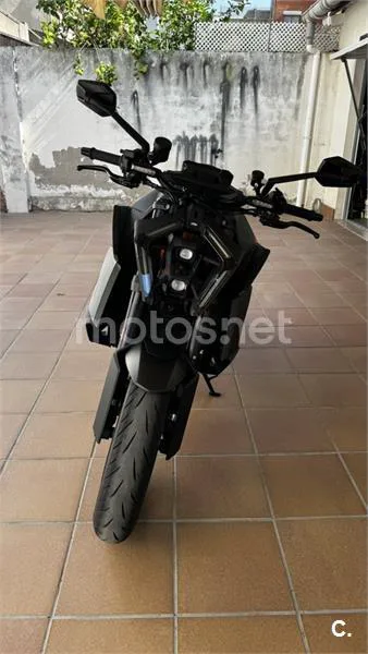 KTM 1390 Super Duke R – Vista 5