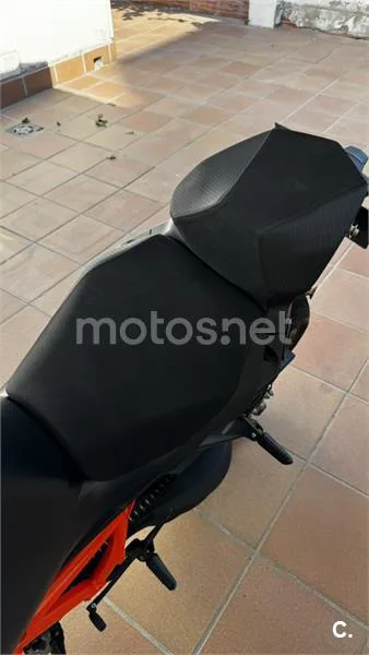 KTM 1390 Super Duke R – Vista 9
