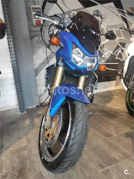 Kawasaki Z1000 – Vista 3