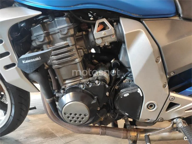 Kawasaki Z1000 – Vista 5