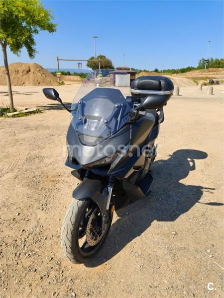 Honda Forza 750 – Vista 3