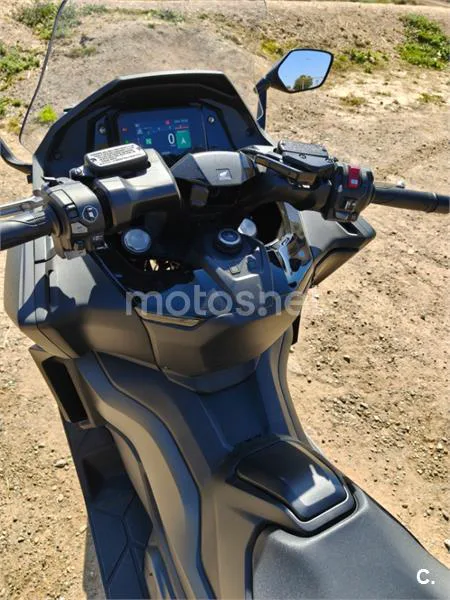 Honda Forza 750 – Vista 5