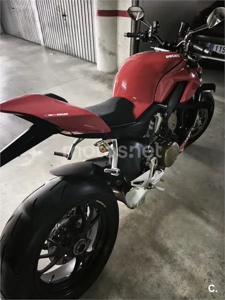 Ducati Streetfighter V4 – Vista 4